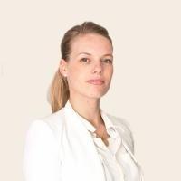 Bianca Starke teammember of Juwelle - Schmuck Vergoldung online beauftragen